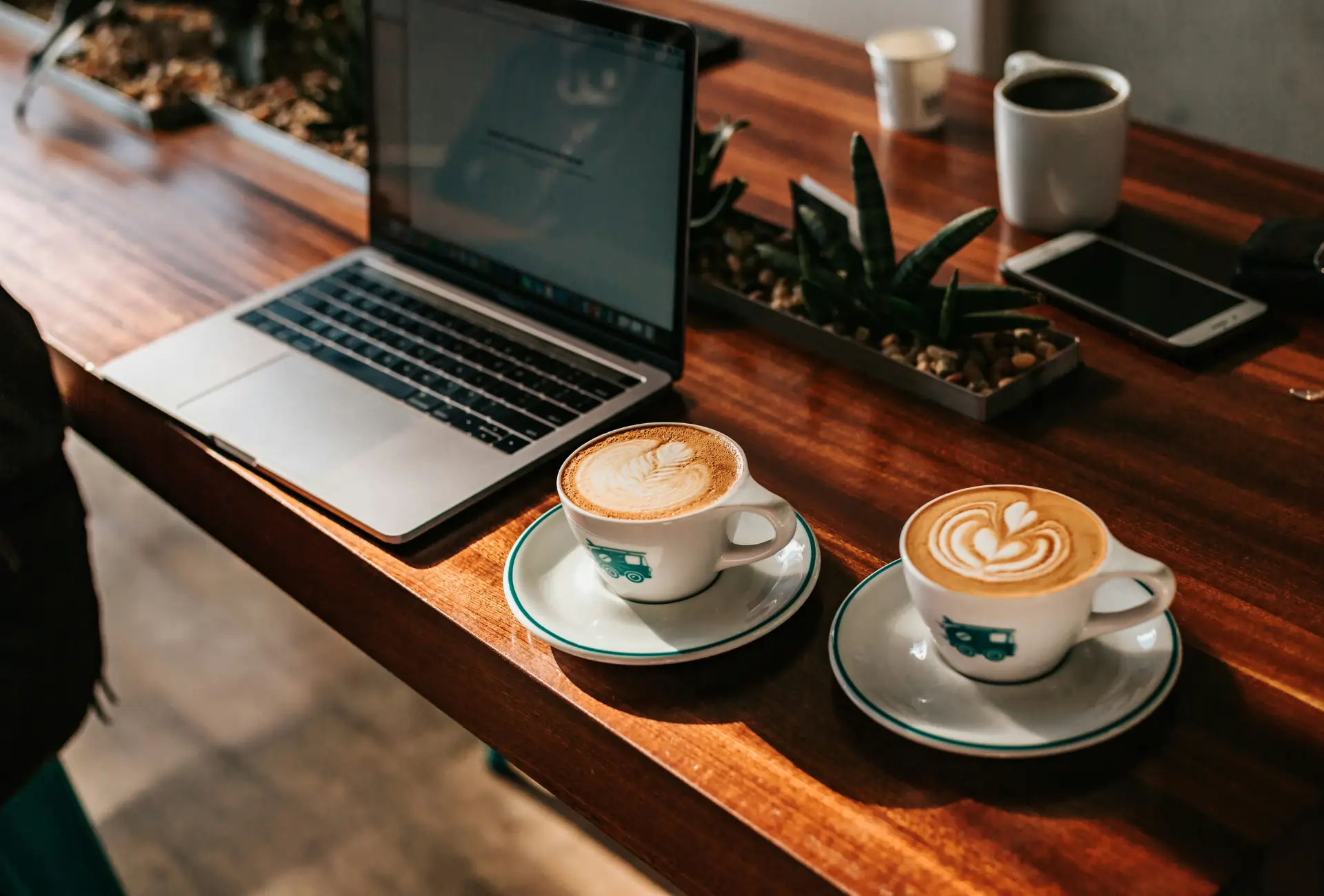 בתי קפה בתל אביב לעבודה עם הלפטופ