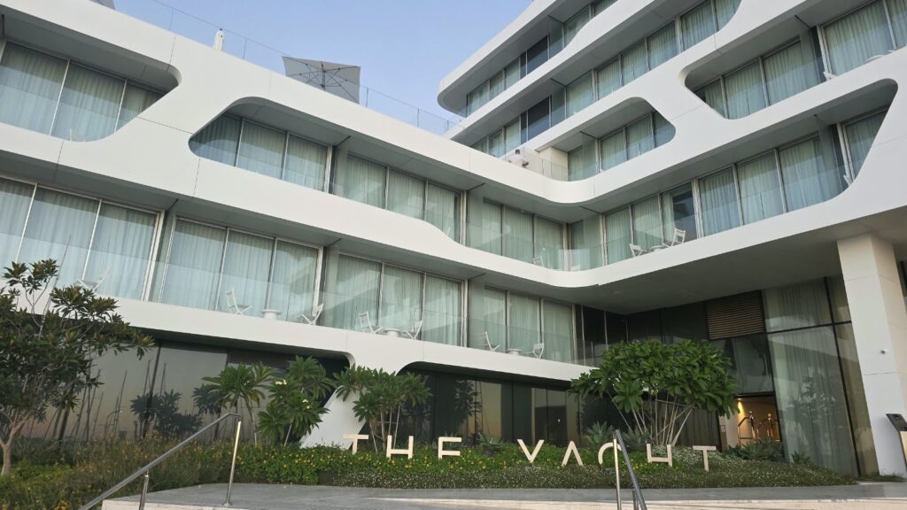 מלון THE YACHT